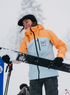 Burton AK Embark GORE-TEX 2L Wmns Jacket - Salmon Buff/Ballad Blue