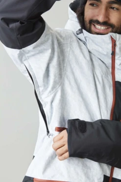 Picture Stone Jacket - Snow -Ski Gear Shop stonejktsnow2 gkwabsc1.1pf