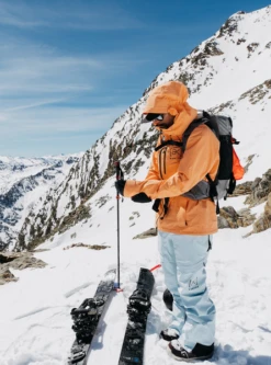 Burton AK Upshift GORE-TEX 2L Wmns Jacket - Salmon Buff -Ski Gear Shop upshiftgore tex2lwmn t3nqvace.s4r